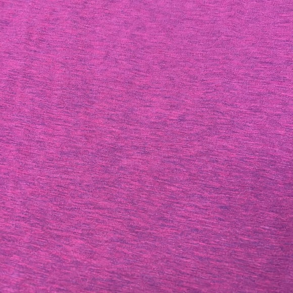 Lululemon roll up sleeve v neck love shirt - Picture 2 of 8